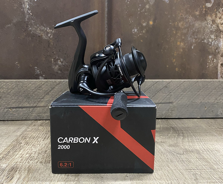Product image of the Carbon X spinning reel.